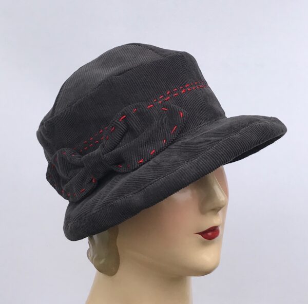1930s cloche hat