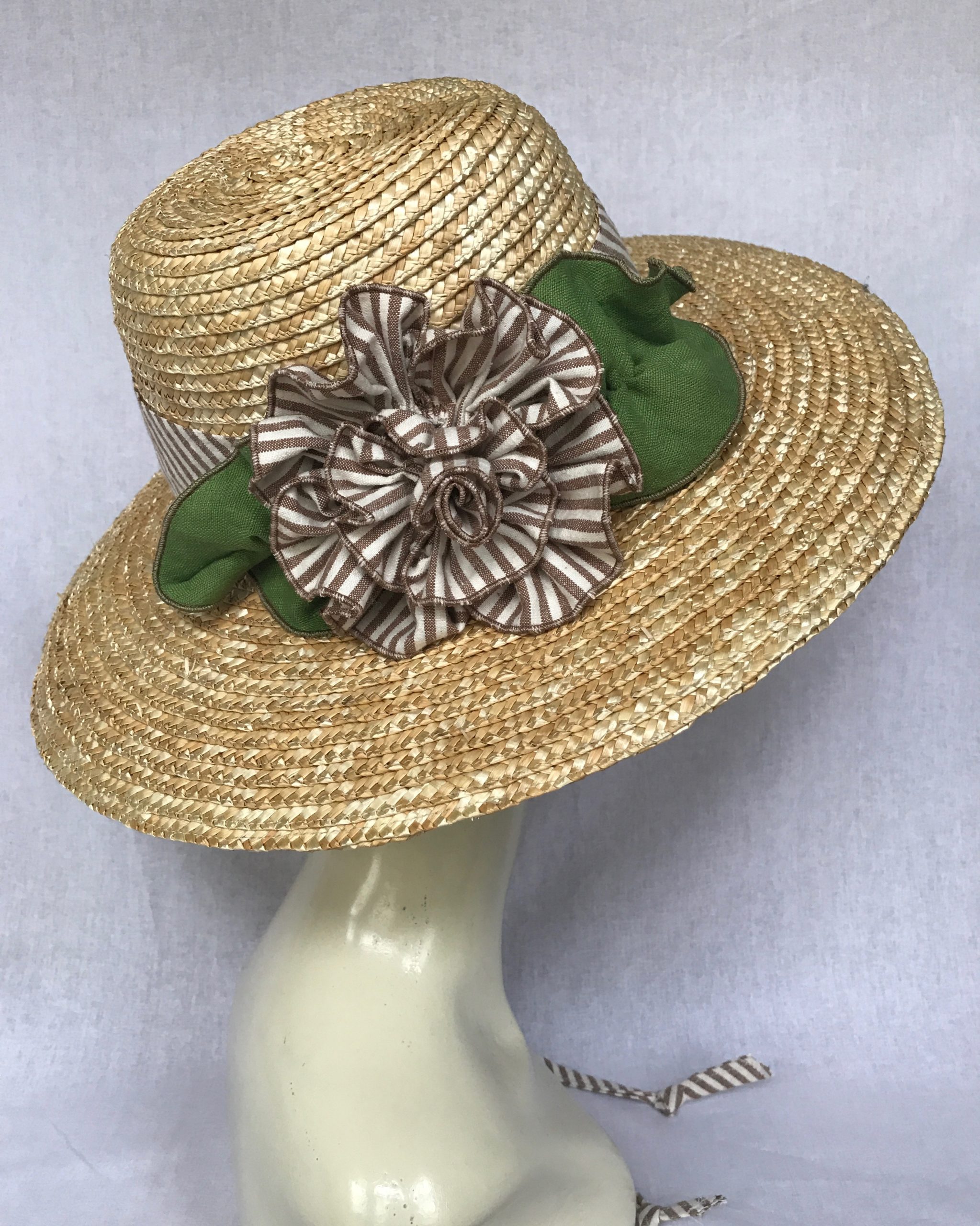 https://www.hatjunkie.com/wp-content/uploads/2020/02/gardenhat-striped-rose5-scaled.jpeg